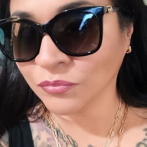 Meet your Posher, Grace